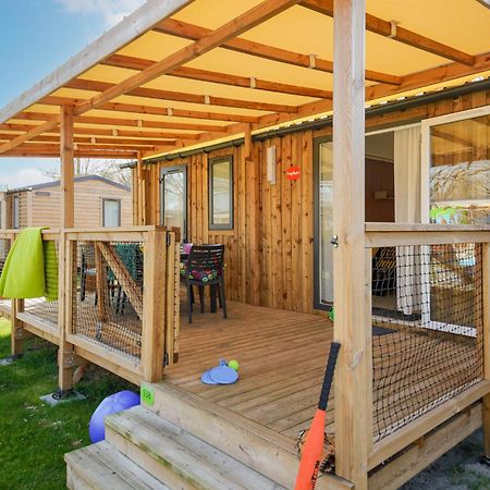 فندق Le Camping Grand Cerf Gimouille المظهر الخارجي الصورة