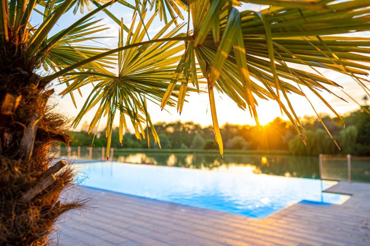 فندق Le Camping Grand Cerf Gimouille المظهر الخارجي الصورة