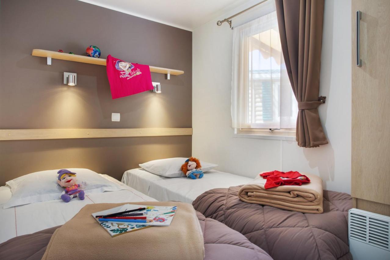 فندق Le Camping Grand Cerf Gimouille المظهر الخارجي الصورة
